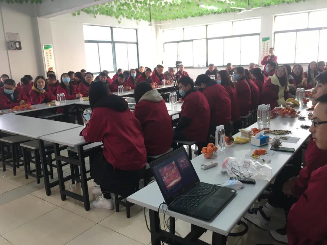 冠科集團(tuán)隆重召開(kāi)2021年會(huì)盛典—立足新起點(diǎn)，勇攀新高峰